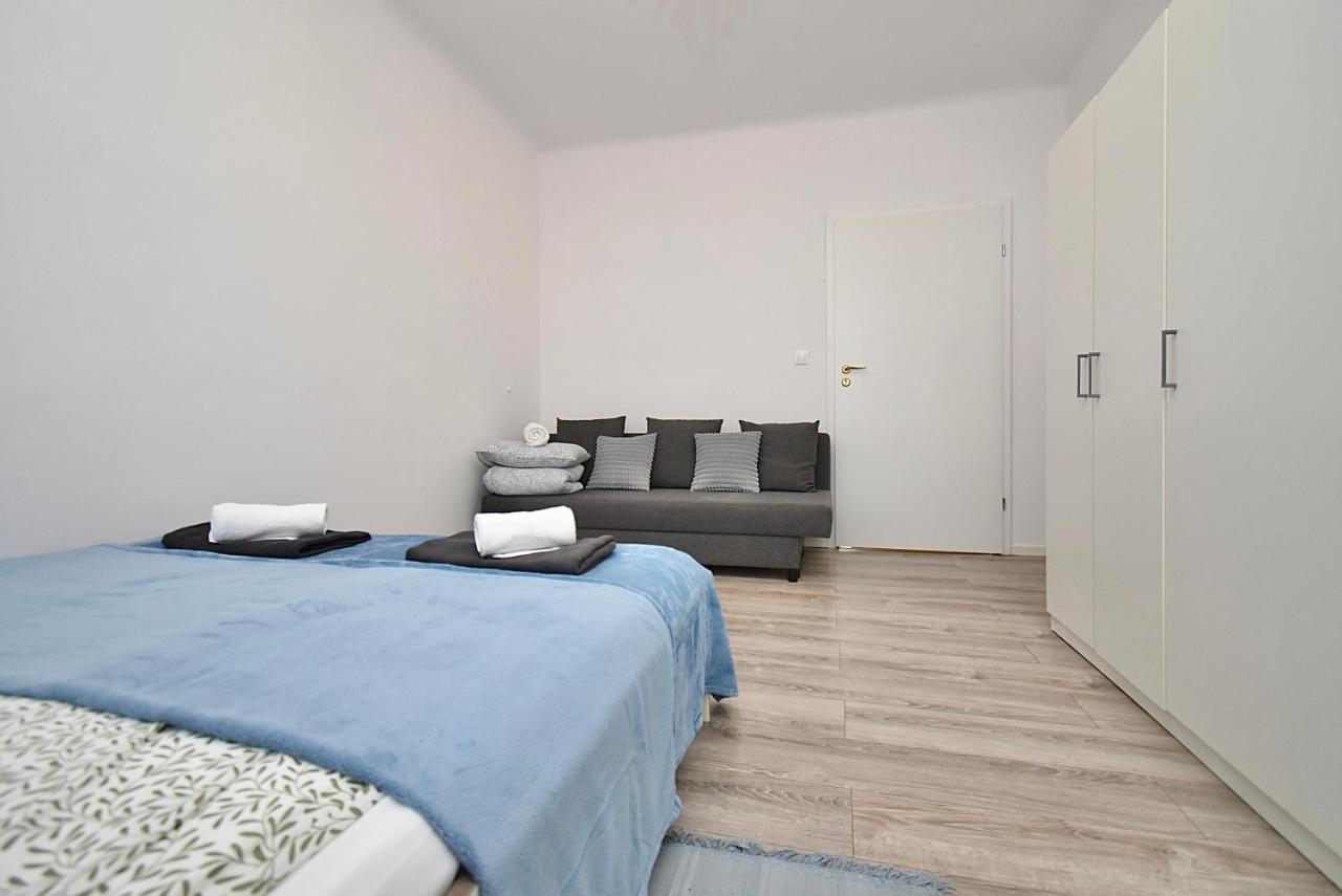 Rental Apartments Aleja Niepodleglosci Varşovia Exterior foto