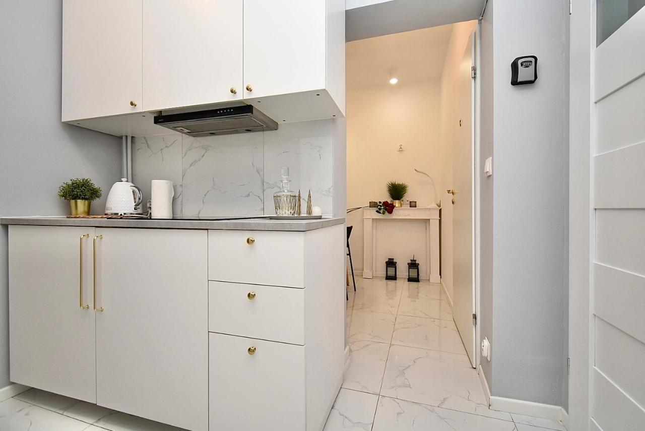 Rental Apartments Aleja Niepodleglosci Varşovia Exterior foto