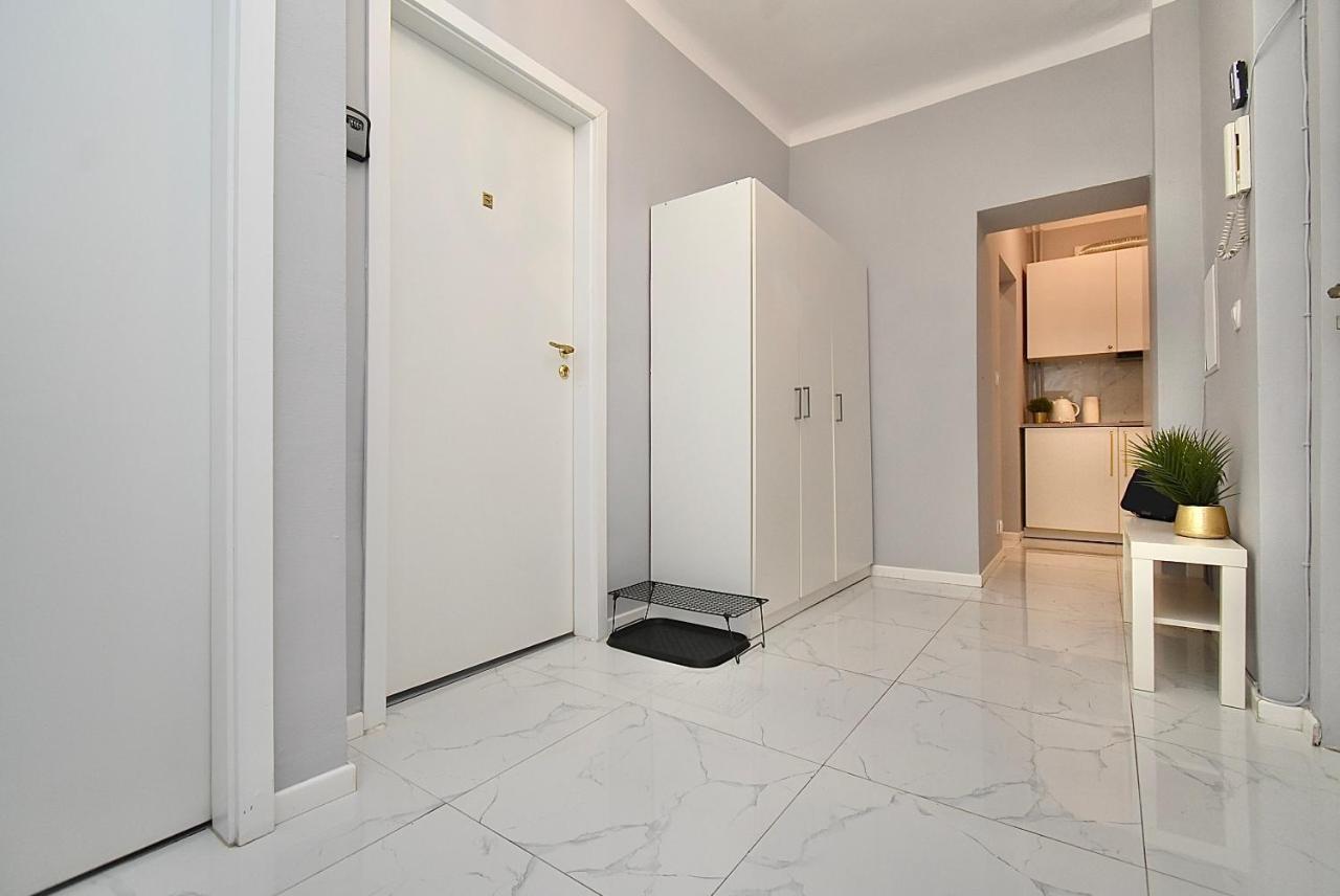 Rental Apartments Aleja Niepodleglosci Varşovia Exterior foto