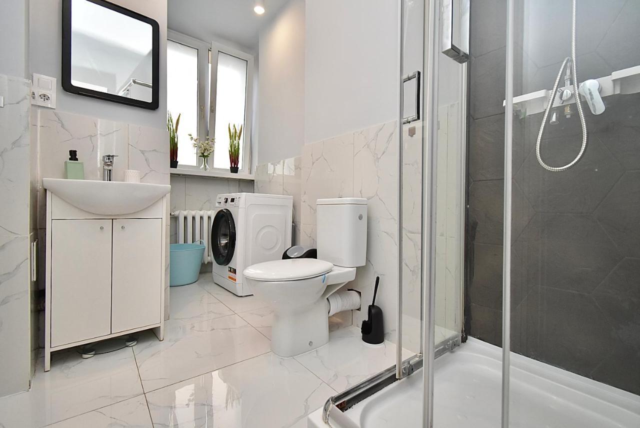 Rental Apartments Aleja Niepodleglosci Varşovia Exterior foto